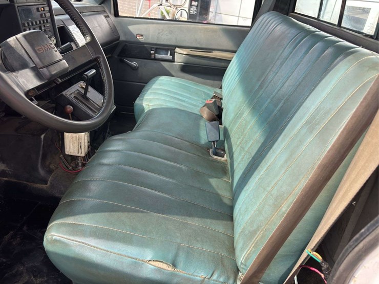 1991-gmc-c7-cab-&-chassis-truck-image-30