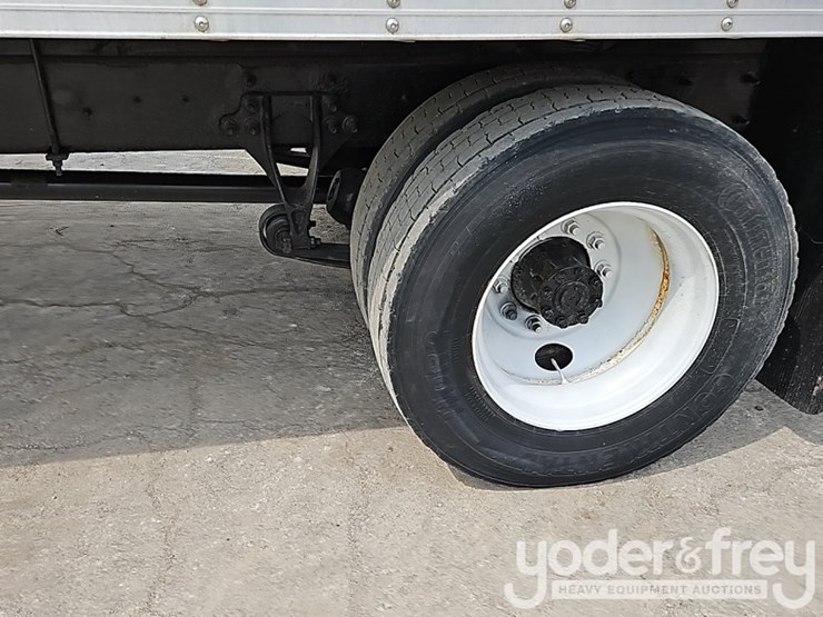 2017-international-durastar-4300-image-9