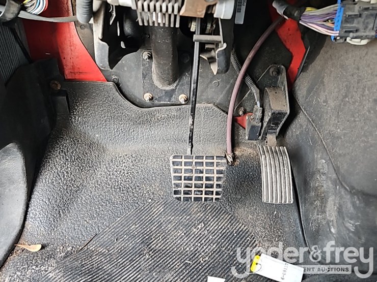 2006-international-durastar-4300-image-32