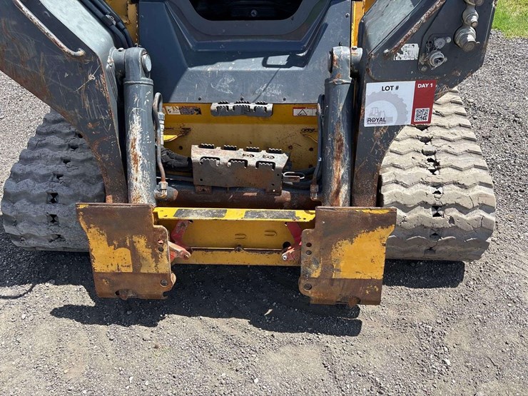 deere-331g-image-7