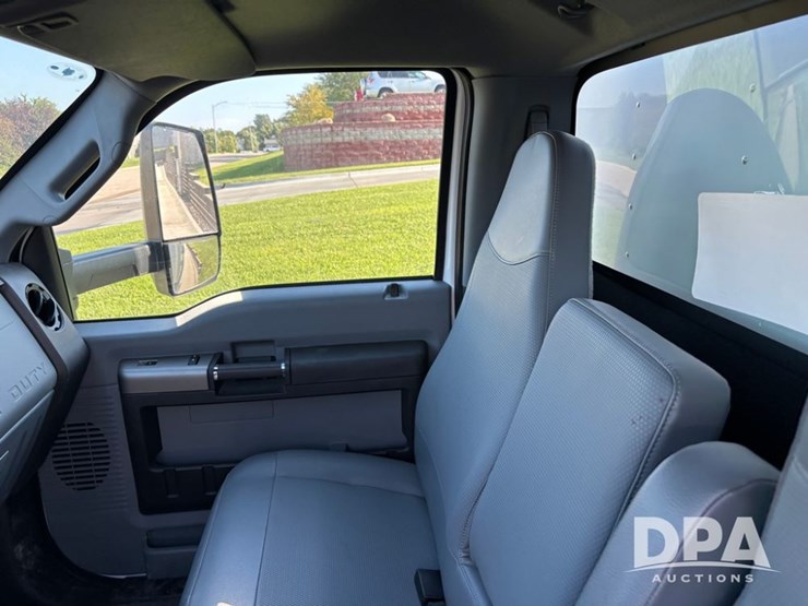 2023-ford-f650-image-82