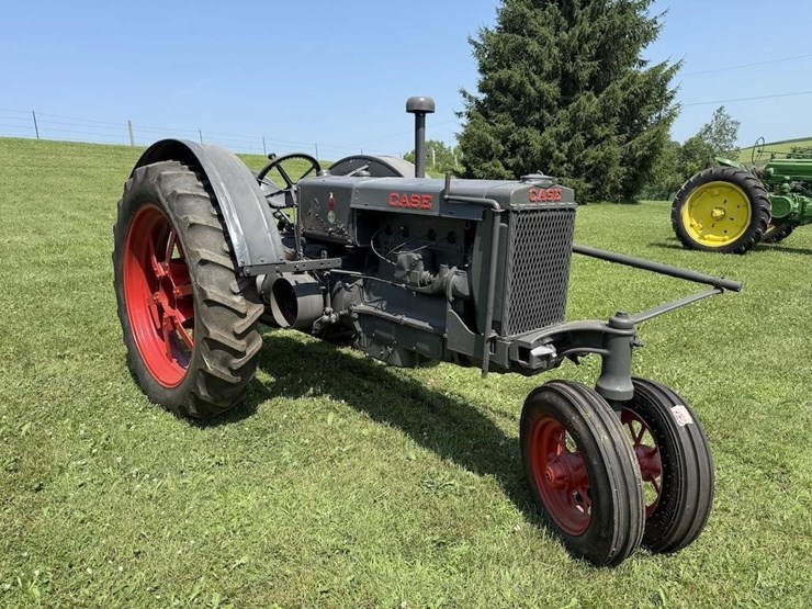 case-cc-tractor-image-3