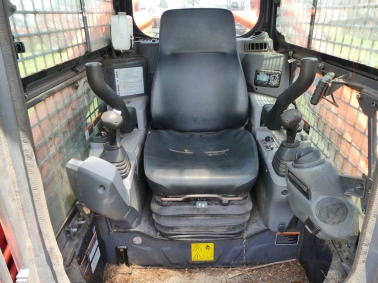 2023-kubota-svl97-2-image-13