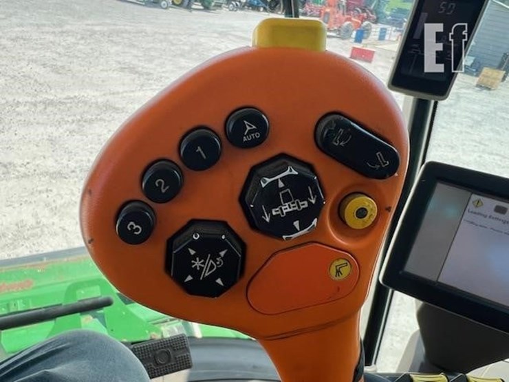 2014-john-deere-s670-image-86