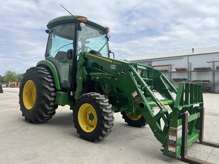 2024-john-deere-4066r-image-15