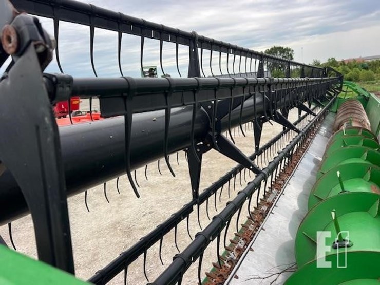 2009-john-deere-635f-image-18