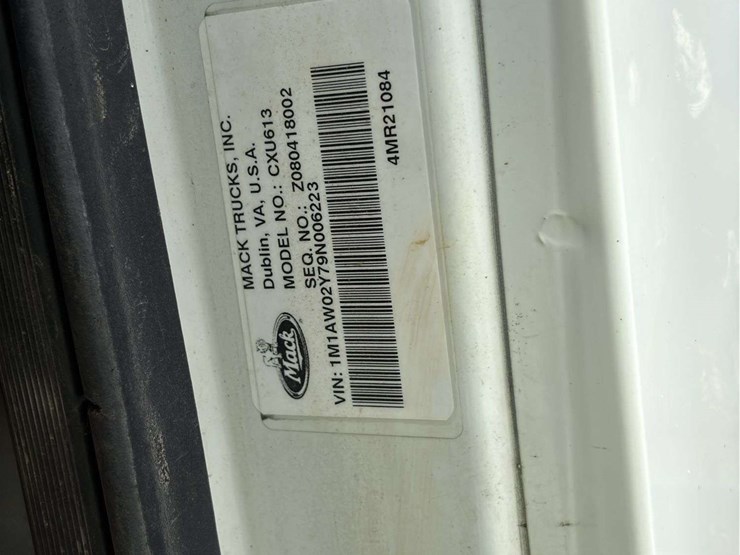 2009-mack-cxu-(pinnacle)-flatbed-truck-image-29