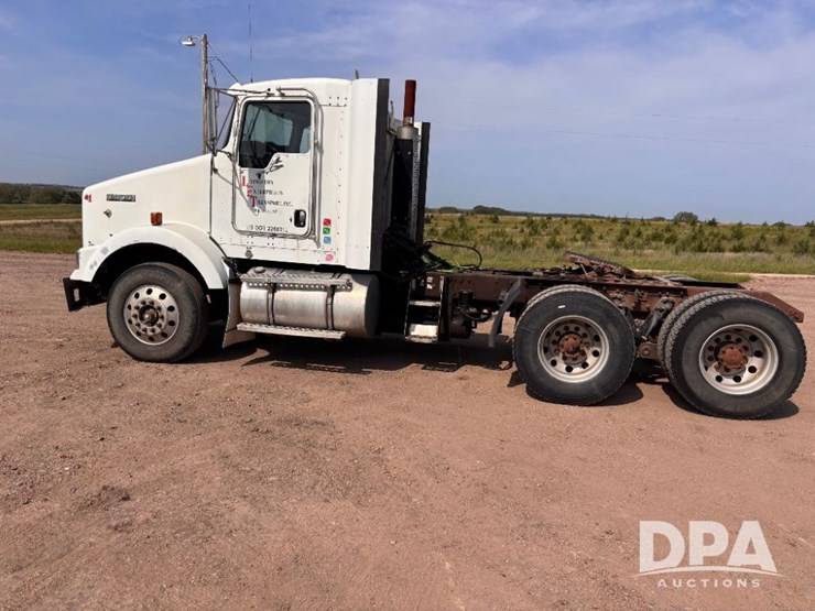 2003-kenworth-t800-image-15