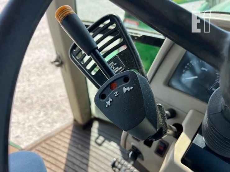 john-deere-6415-image-43