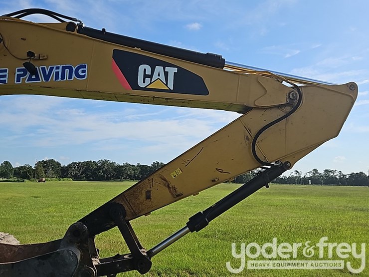 2015-caterpillar-329fl-image-14