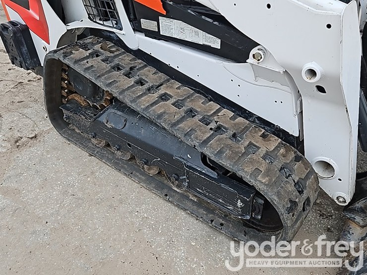 2020-bobcat-t595-image-9
