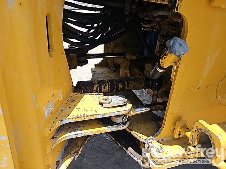 2005-deere-544j-image-21