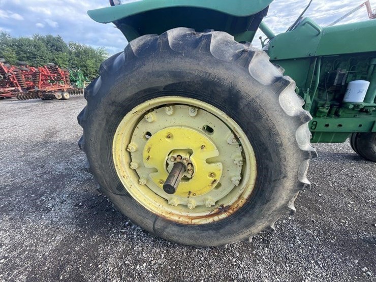 1972-john-deere-4320-image-11