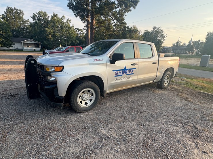 2020-chevrolet-silverado-1500-image-1