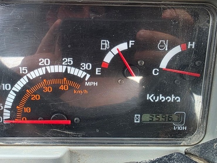 kubota-rtv1100-image-35