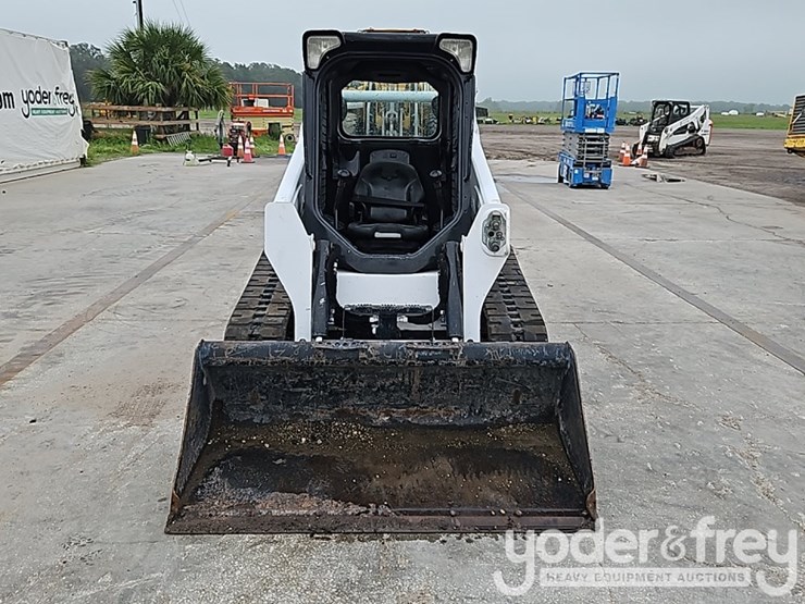 2020-bobcat-t595-image-12