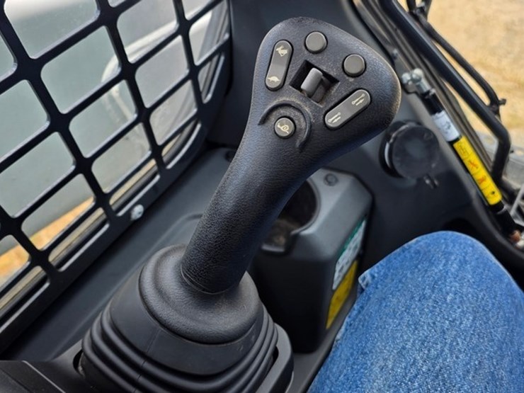 2023-bobcat-t66-image-50
