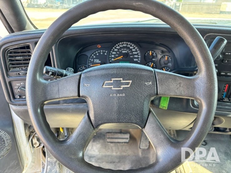 2005-chevrolet-2500hd-image-75