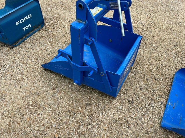 new-holland-30-image-2