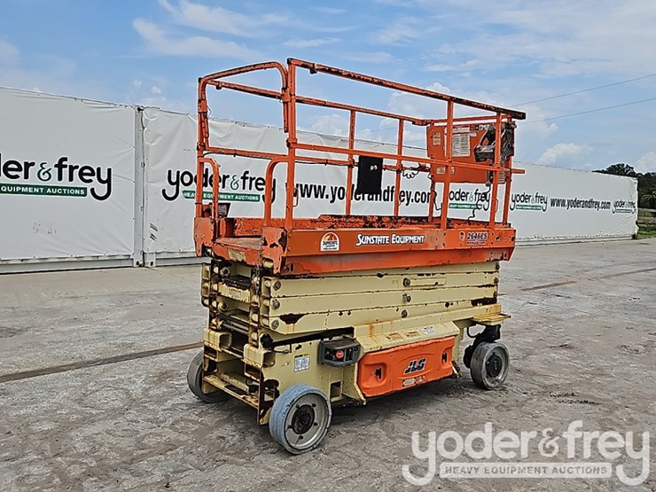 2015-jlg-2646es-image-1
