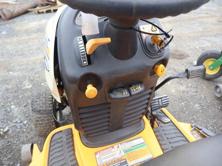 cub-cadet-lt1042-image-17