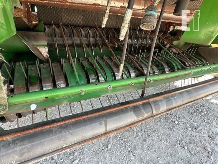 2019-john-deere-560m-image-23