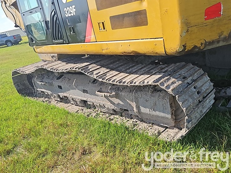 2015-caterpillar-329fl-image-25