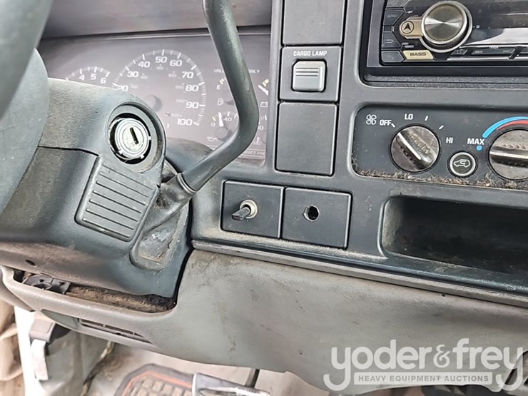 1997-gmc-3500-image-28