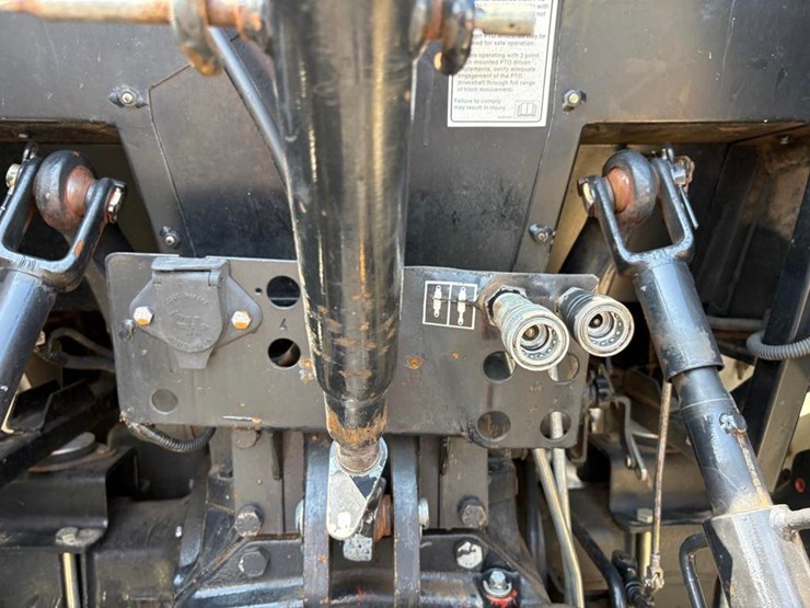 2006-new-holland-td95d-image-40