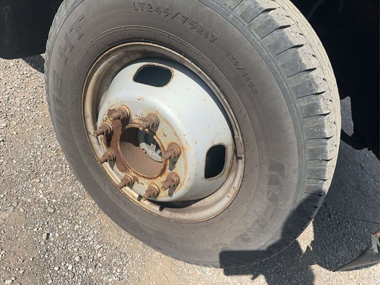 2016-ford-f350-image-11