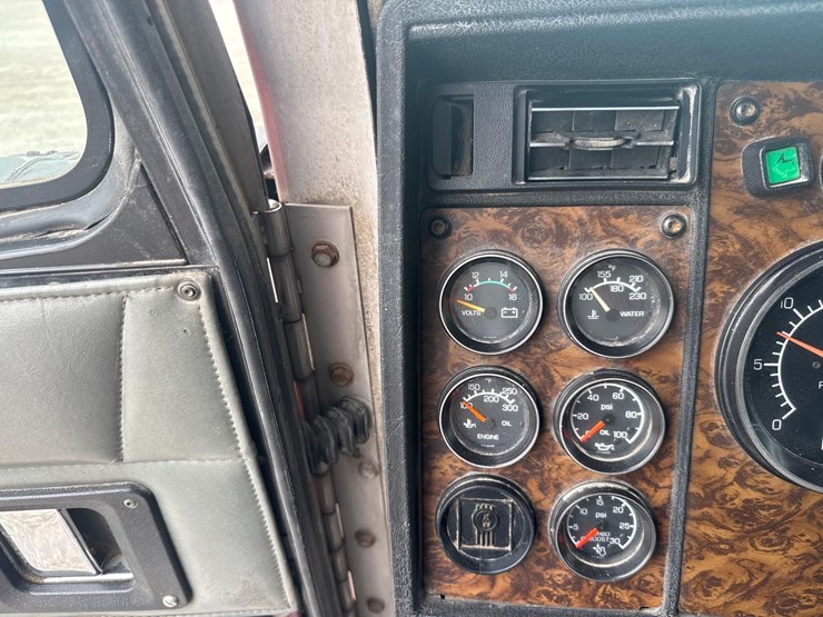 1994-kenworth-t600-image-41