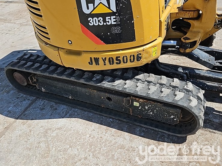 2019-caterpillar-303-image-13