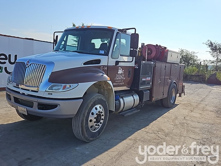 2016-international-durastar-4300-image-1