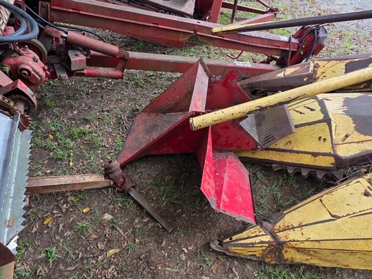 new-holland-790-image-16