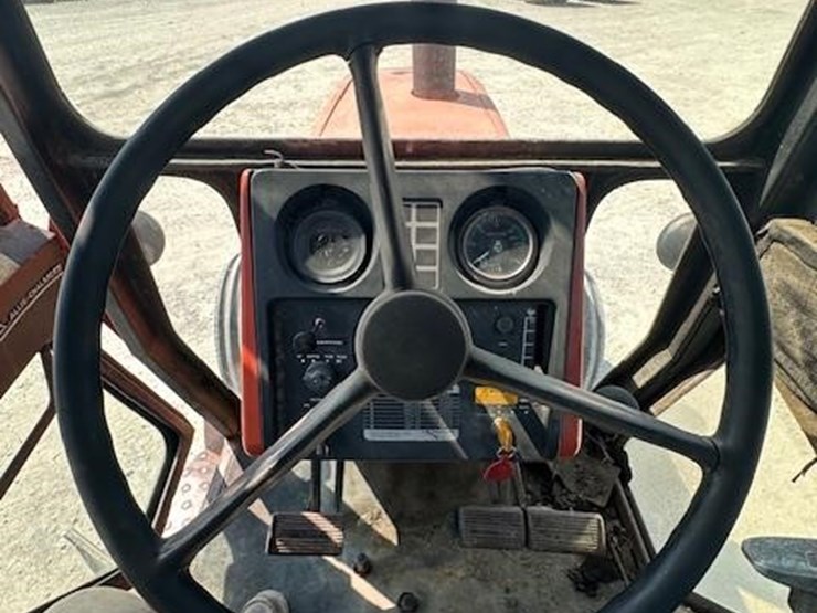 allis-chalmers-7020-image-15