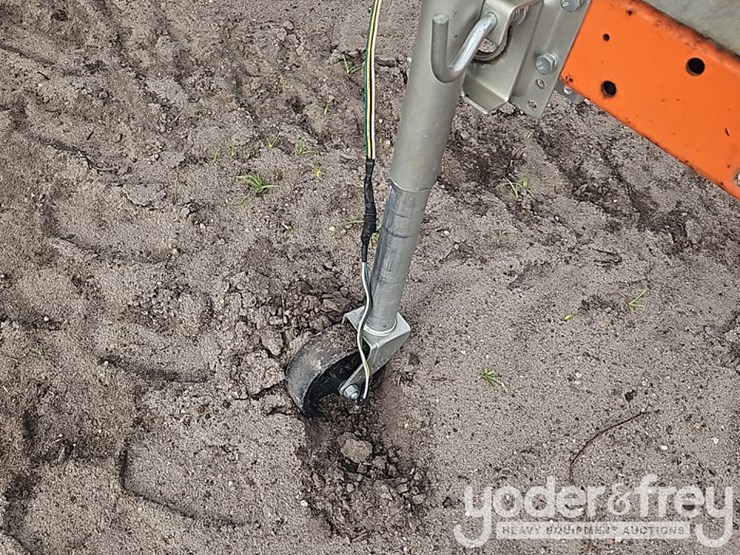 2018-jlg-t500j-image-30