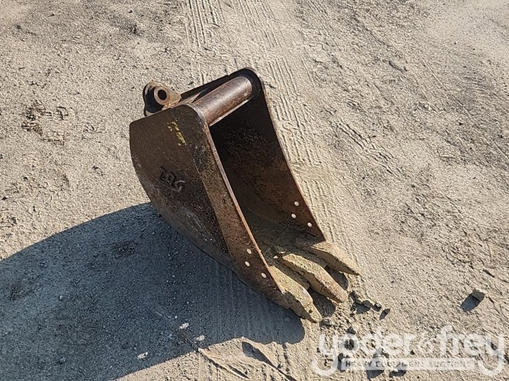 takeuchi-tb145-image-4