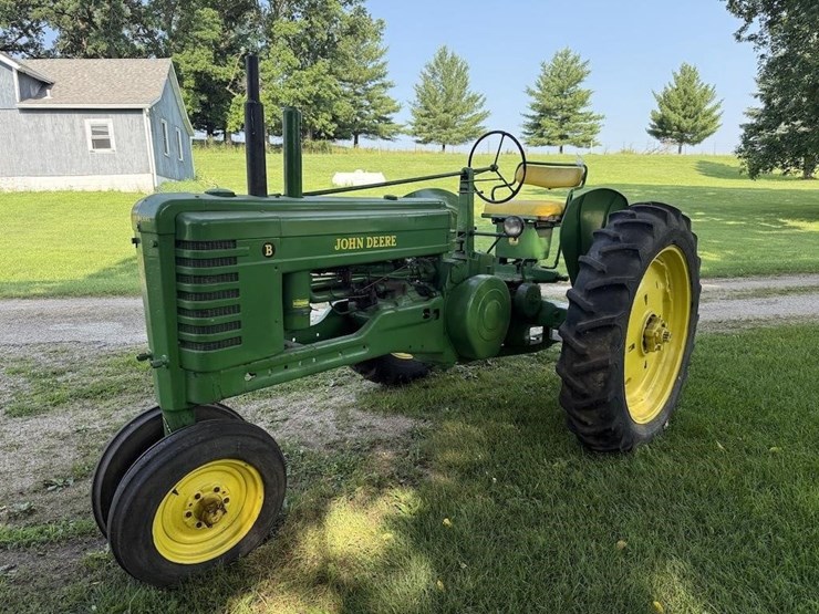 john-deere-b-image-1