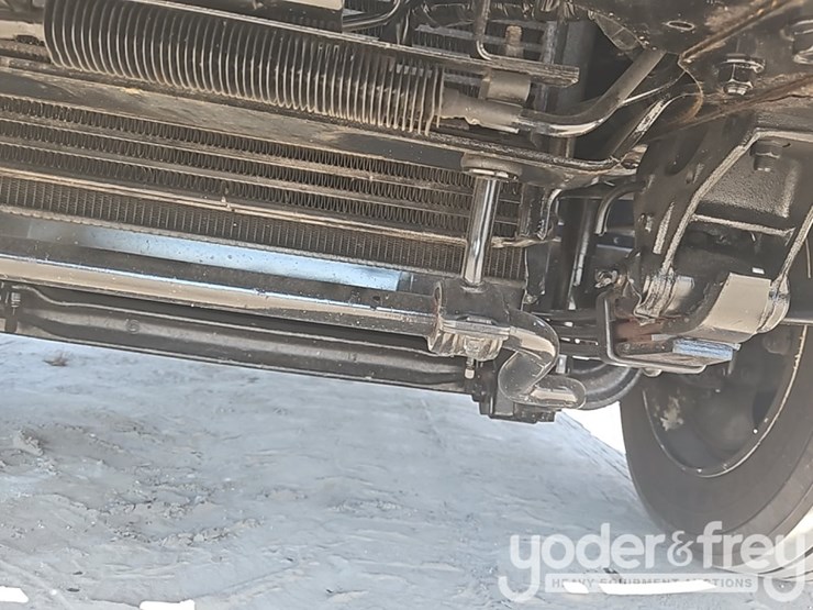2019-hino-195-image-12