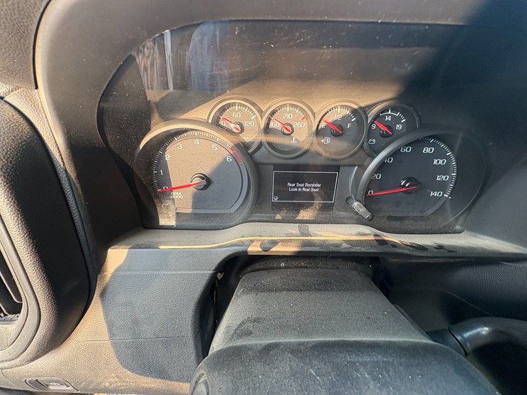 2020-chevrolet-silverado-1500-image-46