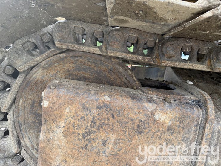 2004-caterpillar-318c-image-26