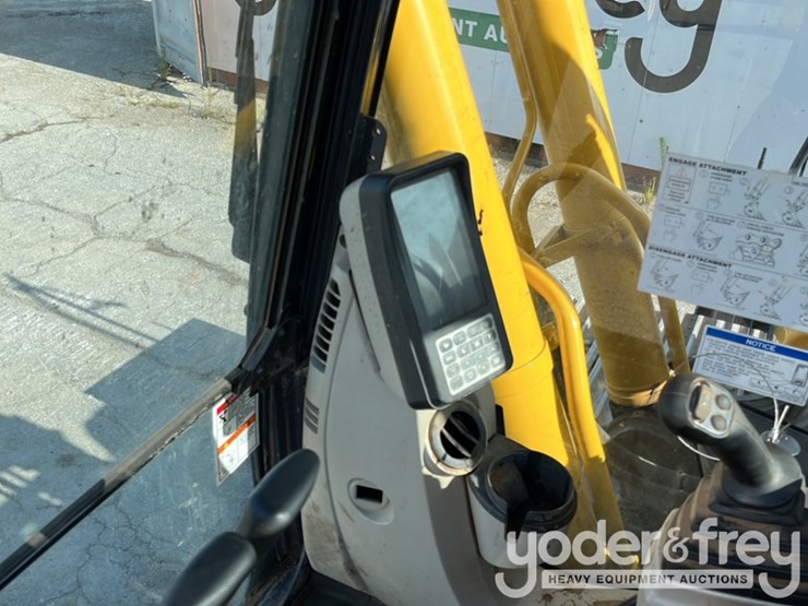 2021-kobelco-sk210-image-23