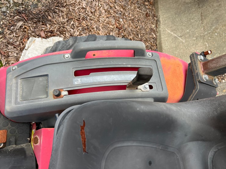 mahindra-max-24-image-4
