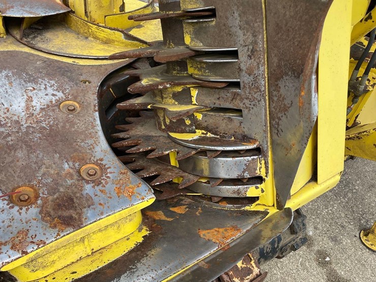 john-deere-688-image-34