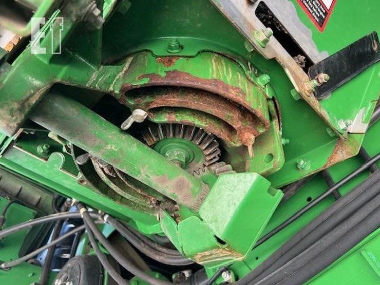 2014-john-deere-s670-image-34