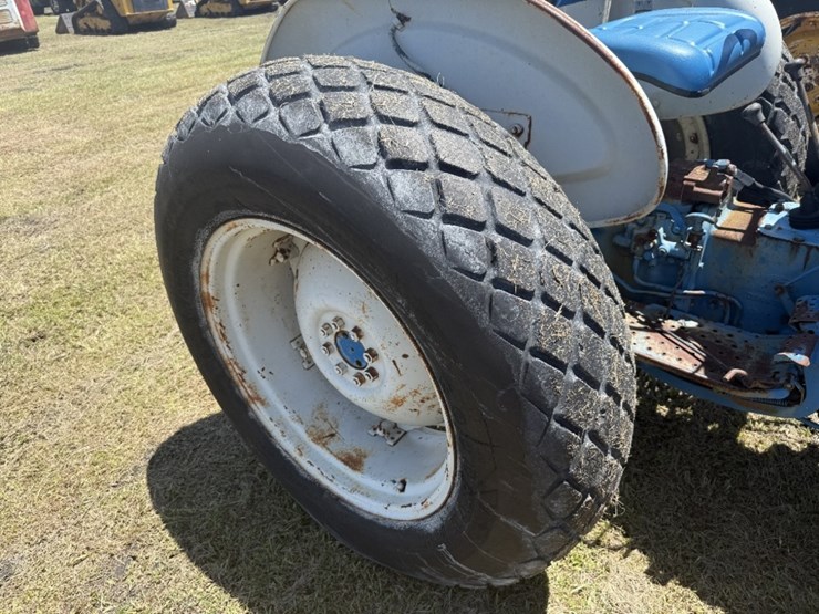 ford-4600-image-7