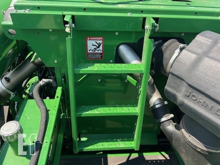 2014-john-deere-s670-image-93