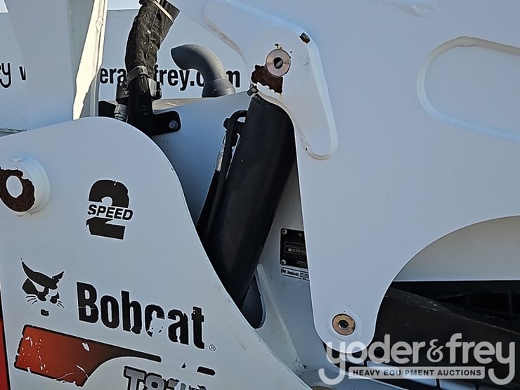 2022-bobcat-t870-image-12