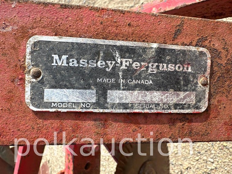 massey-ferguson-82-image-2