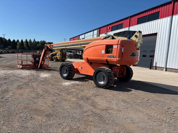 2009-jlg-660sj-image-4